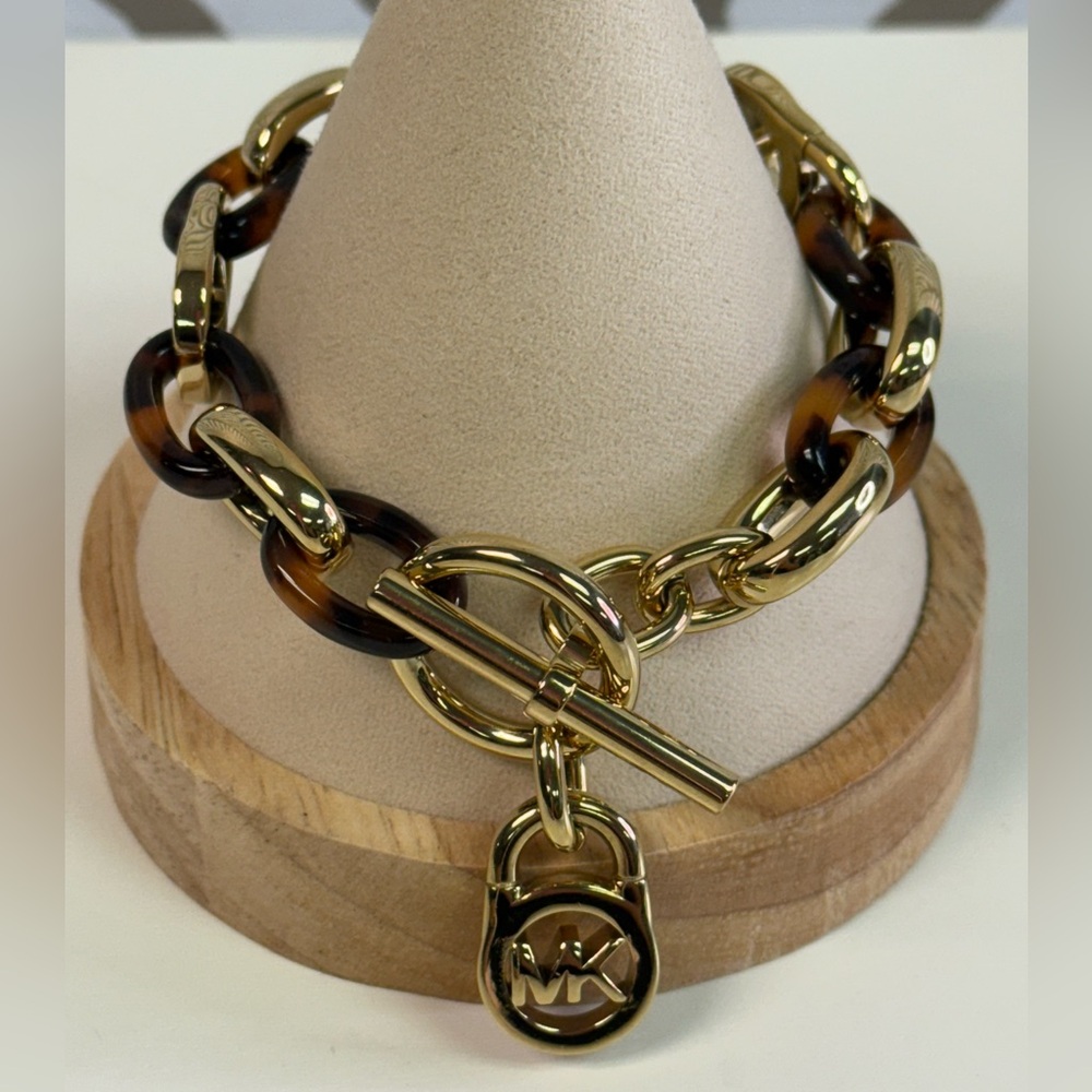 New Michael Kors Goldtone Tortoise Acetate Link Bracelet - Picture 2 of 5